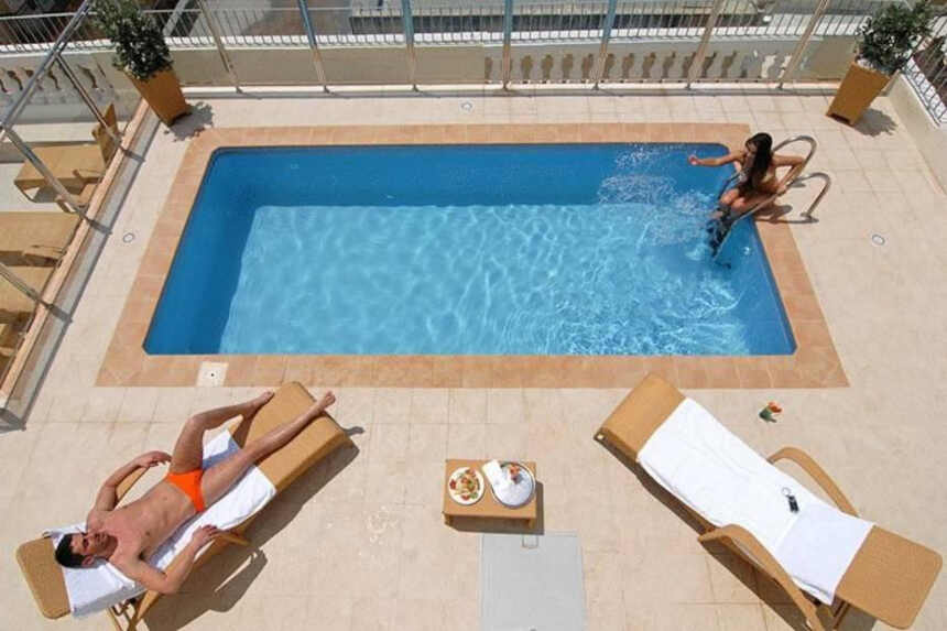 Osbourne hotel Roof Pool & Sun Terrace