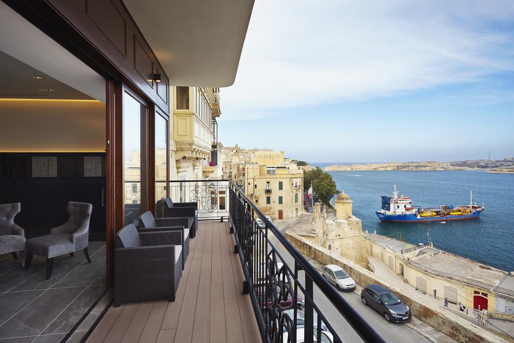 British Hotel Lounge Balcony