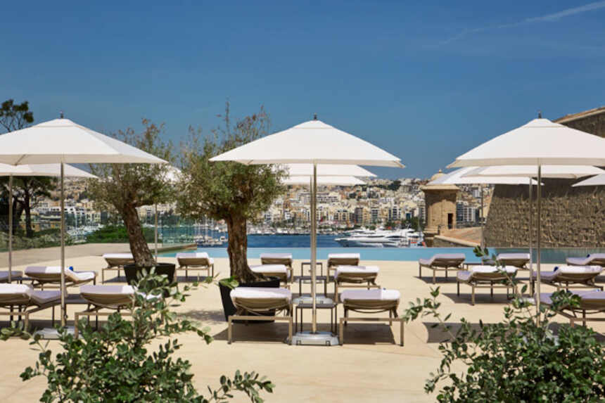 Phoenicia hotel pool